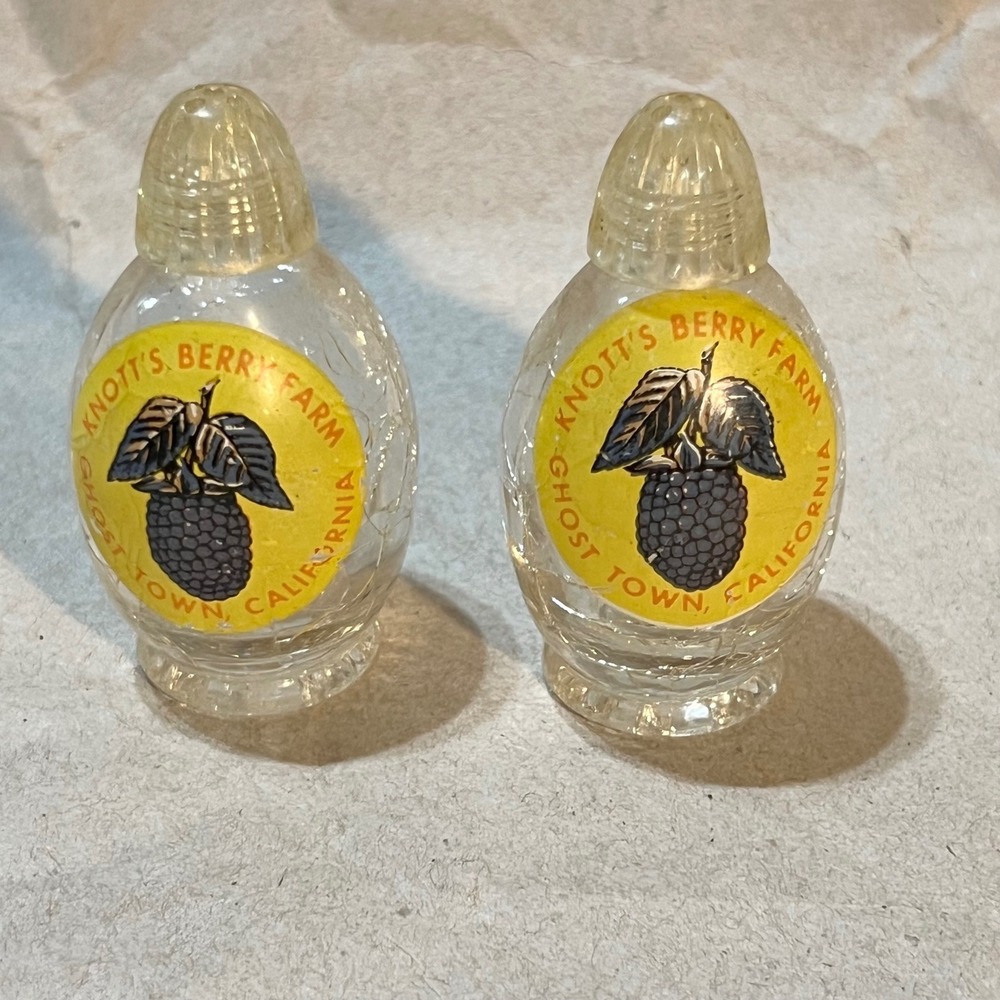 Knott's Berry Farm OS Salt Pepper Shakers Clear Crackle Glass Ghost Town Logo